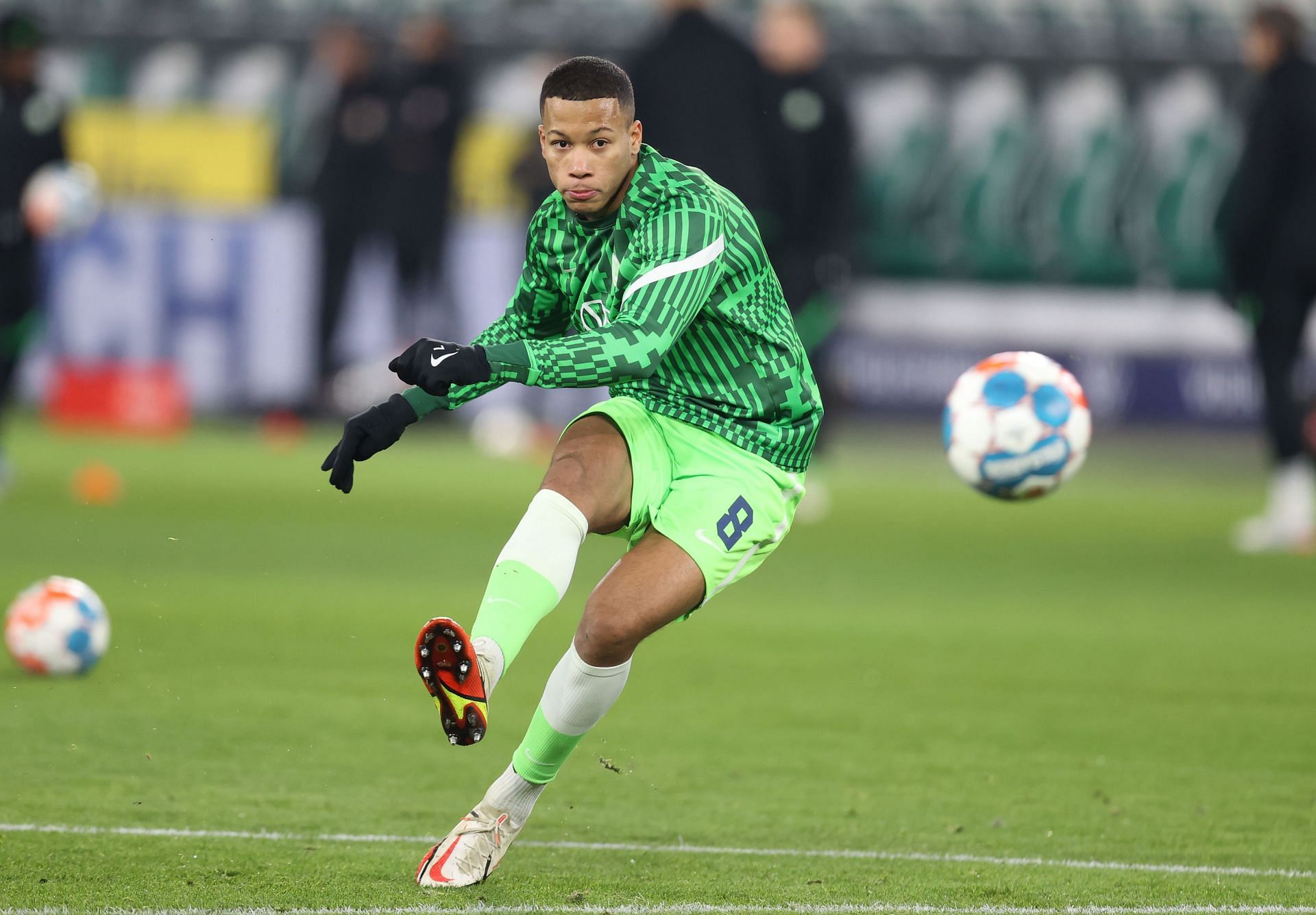 Chelsea are interested in VfL Wolfsburg's young midfielder Aster Vranckx.